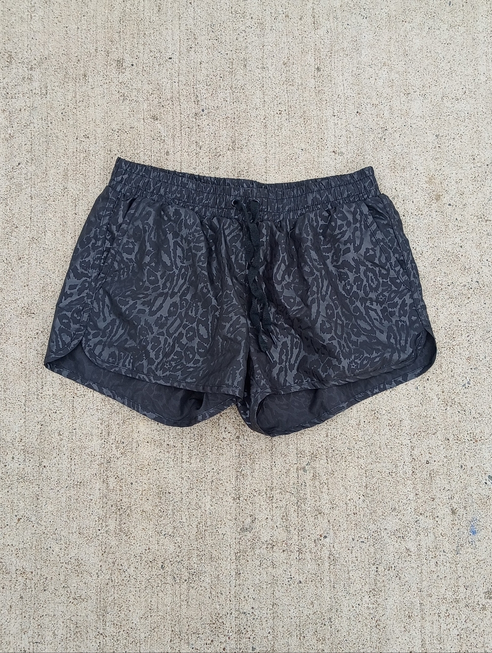 Zyia Active Large Black Leopard Bomber Shorts Workouts Gym Training Pockets 3"